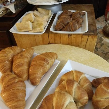 Hotel Ristorante Sassi Rossi Taceno Екстер'єр фото