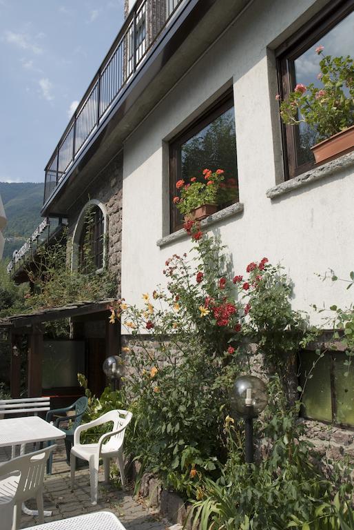 Hotel Ristorante Sassi Rossi Taceno Екстер'єр фото