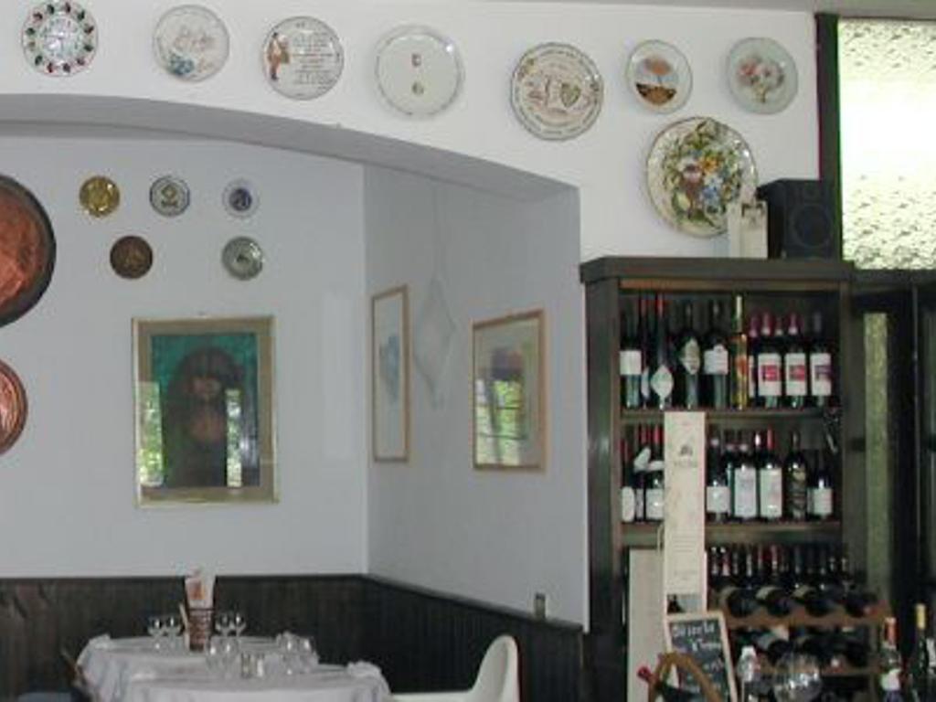 Hotel Ristorante Sassi Rossi Taceno Екстер'єр фото